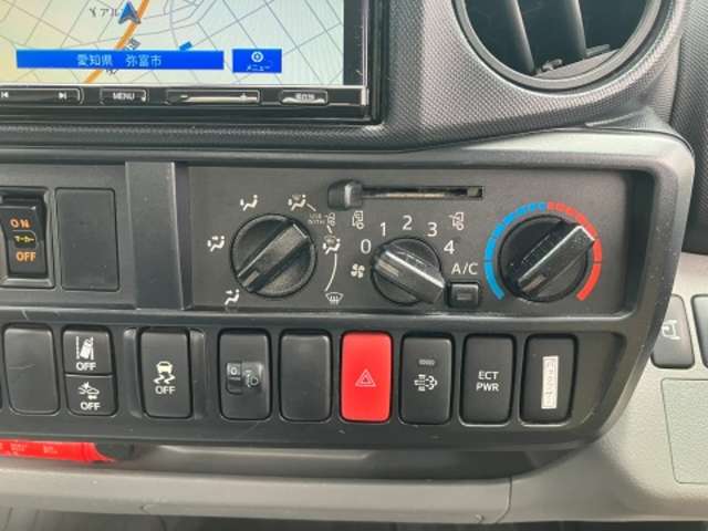 日野自動車 デュトロ ４．０ＤＴ R4年 (東海) 99