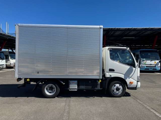 日野自動車 デュトロ ４．０ＤＴ R4年 (東海) 99