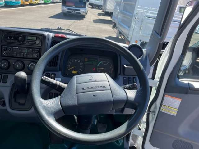 三菱フソウ キャンター ３．０ 全低床 ディーゼルターボ ４ＷＤ H28年 (東海) 99