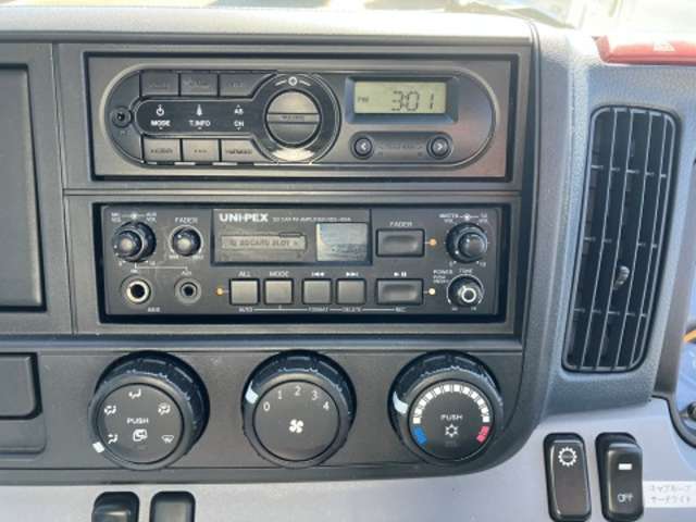 三菱フソウ キャンター ３．０ 全低床 ディーゼルターボ ４ＷＤ H28年 (東海) 99