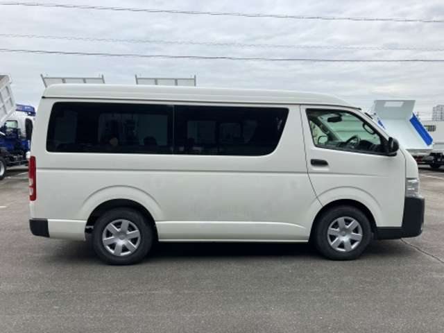 トヨタ ハイエースバン 幼児バス R2年 (東海) 99