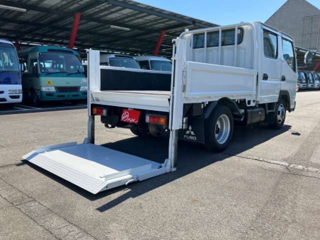 三菱フソウ キャンター ３．０ ダブルキャブ 全低床 ディーゼルターボ H29年 (東海) 99