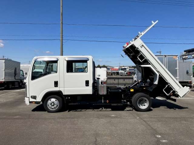 いすゞ エルフ ３．０ＤＴ H28年 (東海) 99