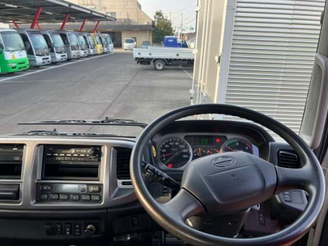 日野自動車 レンジャー 平ボディ H26年 (東海) 99