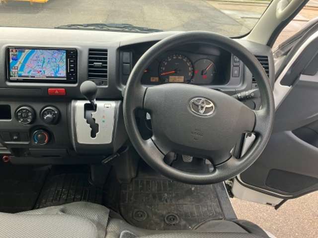 トヨタ ハイエースバン ３．０ 中温冷凍バン ロング ディーゼルターボ ４ＷＤ H29年 (東海) 99
