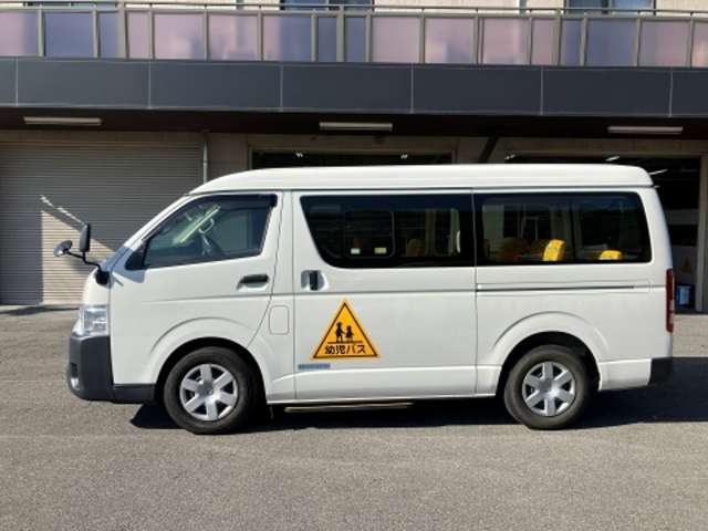 トヨタ ハイエースバン 幼児バス R1年 (東海) 99