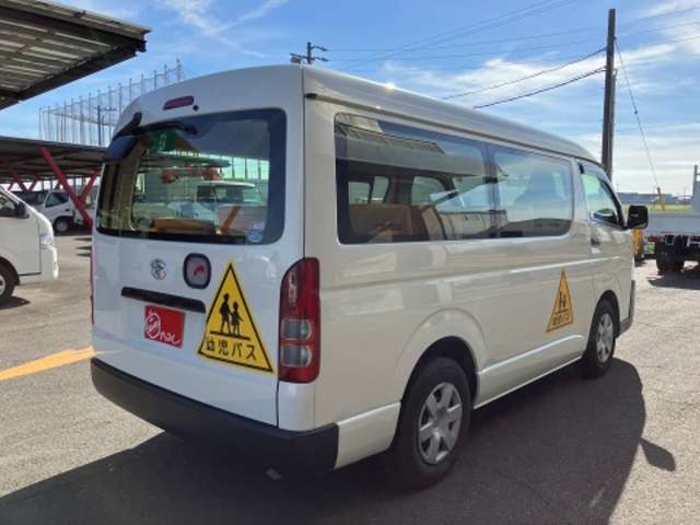 トヨタ ハイエースバン 幼児バス R1年 (東海) 99