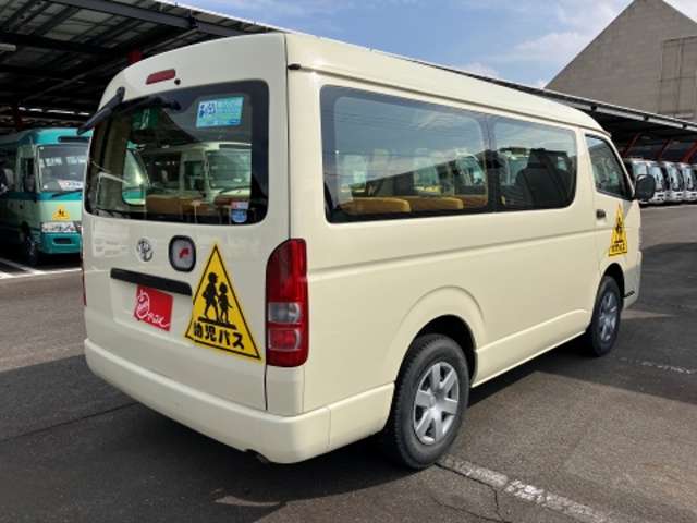 トヨタ ハイエースバン 幼児バス H26年 (東海) 99