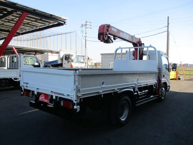 日野自動車 デュトロ ２トン H26年 (東海) 99
