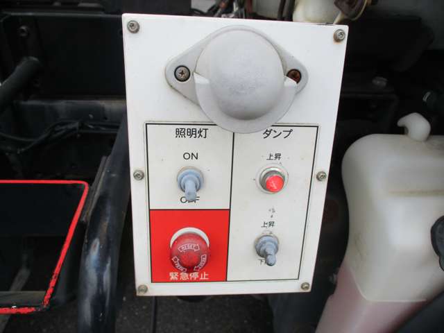 日野自動車 デュトロ ２トン H24年 (東海) 99