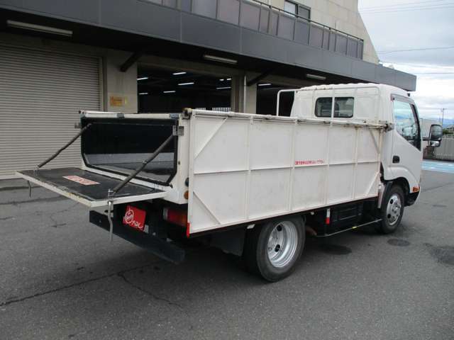 日野自動車 デュトロ ２トン H24年 (東海) 99