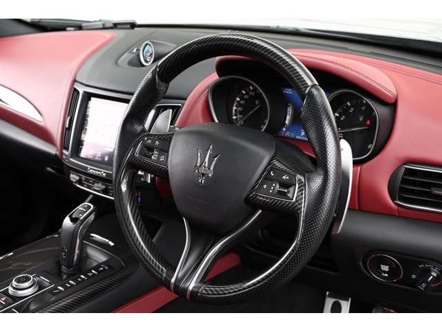 マセラティ レヴァンテ Ｓ グランスポーツ ４ＷＤ R3年 (東海) 99