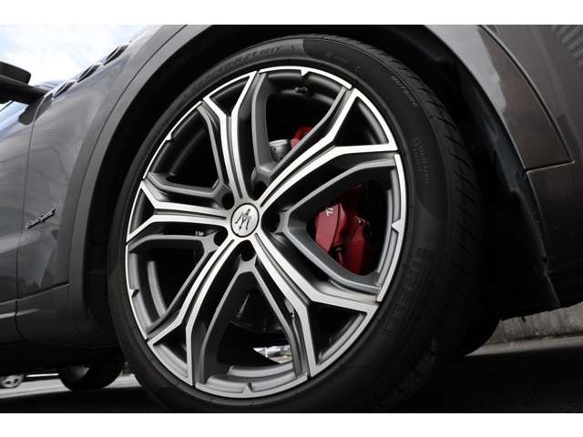 マセラティ レヴァンテ Ｓ グランスポーツ ４ＷＤ R3年 (東海) 99