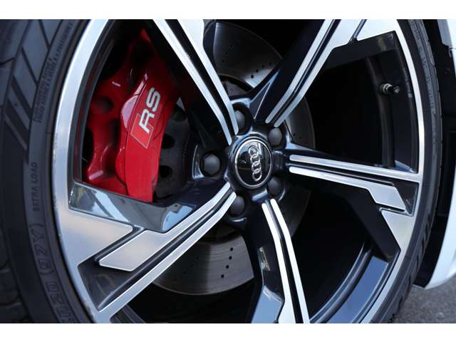 アウディ ＲＳ５　スポーツバック ２．９ ４ＷＤ R3年 (東海) 99