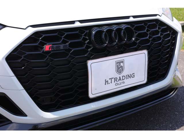 アウディ ＲＳ５　スポーツバック ２．９ ４ＷＤ R3年 (東海) 99