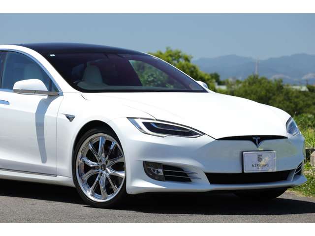 テスラ モデルＳ ７５Ｄ H30年 (東海) 99