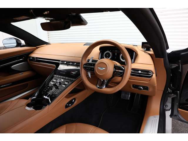 アストンマーティン ＤＢ１２ ４．０ R6年 (東海) 99