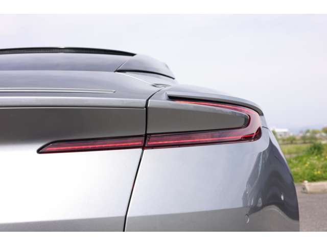 アストンマーティン ＤＢ１２ ４．０ R6年 (東海) 99