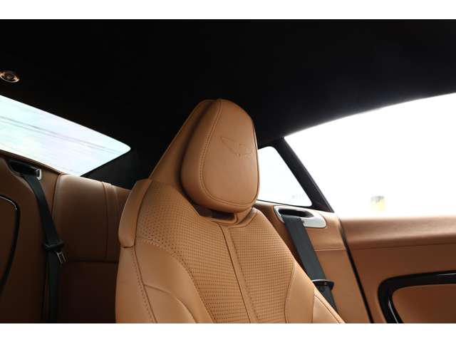 アストンマーティン ＤＢ１２ ４．０ R6年 (東海) 99