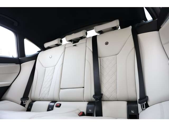 アルピナ Ｂ４グランクーペ アルラット ４ＷＤ R5年 (東海) 99