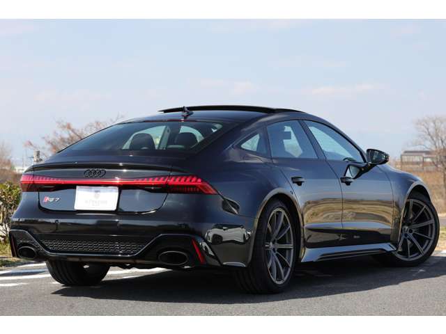 アウディ ＲＳ７　スポーツバック ４．０ ４ＷＤ R3年 (東海) 99