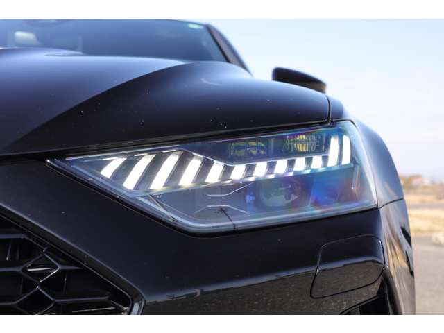 アウディ ＲＳ７　スポーツバック ４．０ ４ＷＤ R3年 (東海) 99