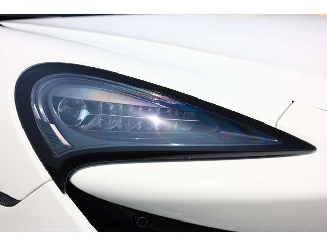 マクラーレン ６００ＬＴ ３．８ R2年 (東海) 99