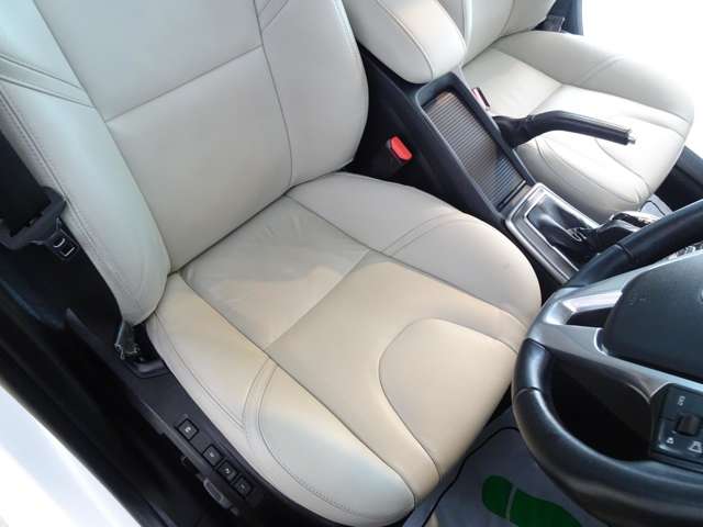ボルボ Ｖ４０ Ｄ４ ディーゼルターボ H28年 (東海) 99
