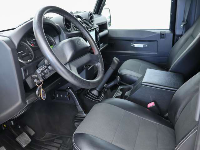 ランドローバー ディフェンダー ９０ H24年 (東海) 99