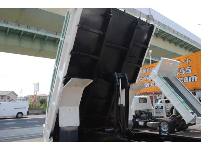 日野自動車 レンジャー ４Ｔダンプ H25年 (東海) 99