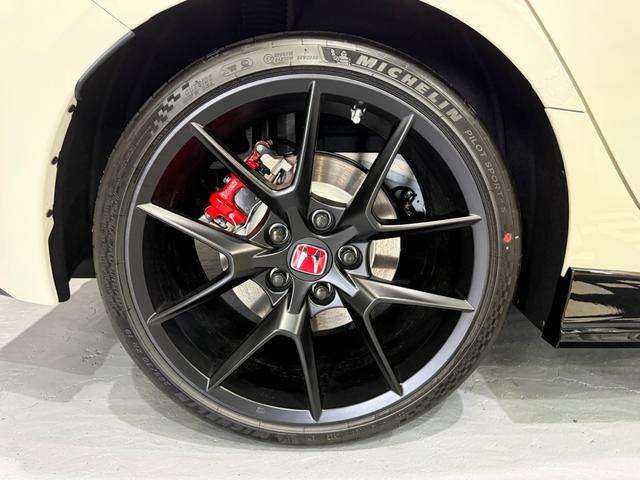 ホンダ シビック ２．０ レーシングブラックパッケージ R8年 (東海) 99