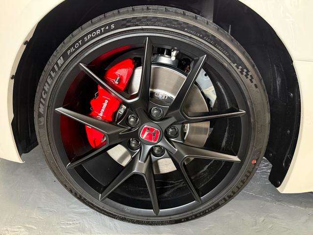 ホンダ シビック ２．０ レーシングブラックパッケージ R8年 (東海) 99