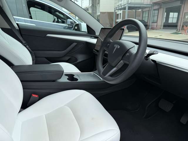 テスラ モデル３ ロングレンジ ＡＷＤ 白内装 R4年 (東海) 99