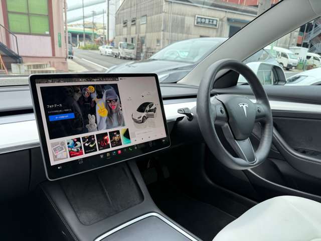 テスラ モデル３ ロングレンジ ＡＷＤ 白内装 R4年 (東海) 99