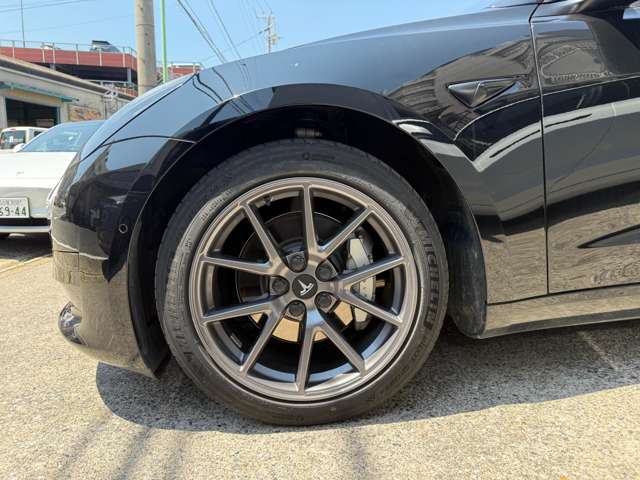 テスラ モデル３ スタンダードレンジプラス ＲＷＤ 白内装 R3年 (東海) 99
