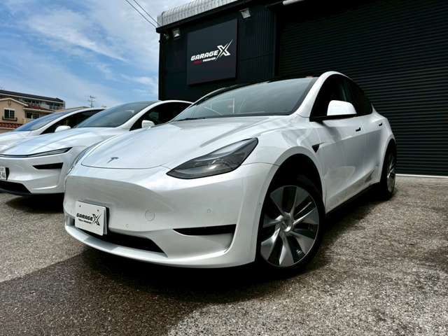 テスラ モデルＹ ＲＷＤ 黒内装 純正１９インチＡＷ R4年 (東海) 99