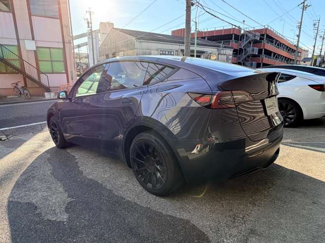 テスラ モデルＹ ＲＷＤ 黒内装 R4年 (東海) 99