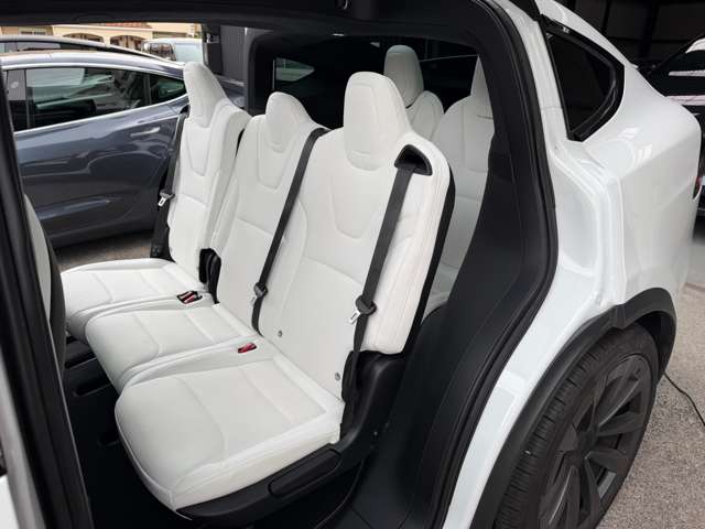テスラ モデルＸ ロングレンジ ＡＷＤ 白内装 ７人乗リ R6年 (東海) 99