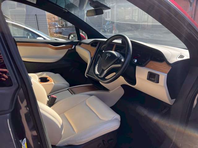 テスラ モデルＸ ＲＡＶＥＮロングレンジプラス ６人乗リ R2年 (東海) 99