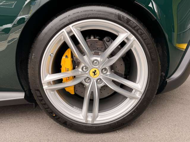 フェラーリ ローマ　スパイダー Ｆ１ ＤＣＴ R8年 (東海) 99