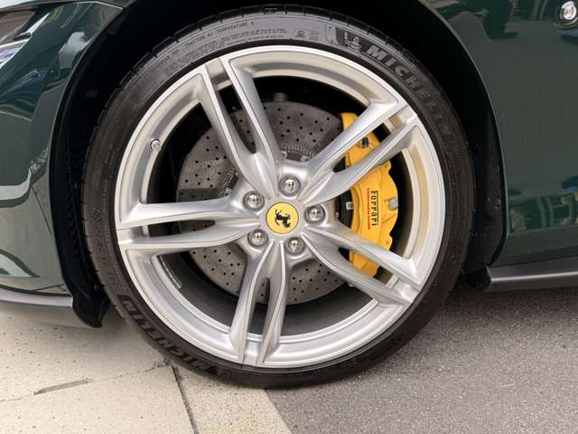 フェラーリ ローマ　スパイダー Ｆ１ ＤＣＴ R8年 (東海) 99