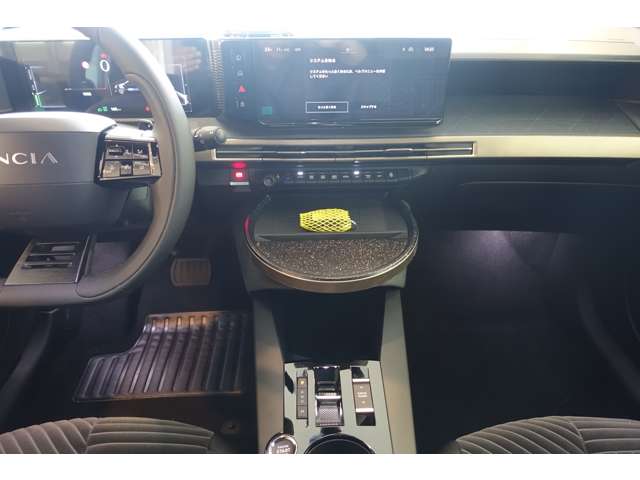 ランチア イプシロン ＬＸ １．２ ＩＢＲＩＤＥ R7年 (東海) 99