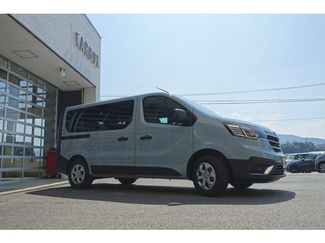 ルノー トラフィック ＣＯＭＢＩ R5年 (東海) 99