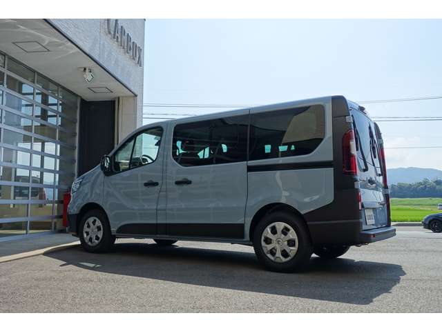 ルノー トラフィック ＣＯＭＢＩ R5年 (東海) 99