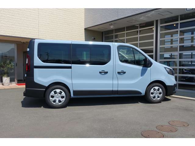ルノー トラフィック ＣＯＭＢＩ R5年 (東海) 99