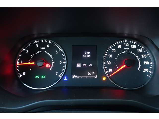 ルノー トラフィック ＣＯＭＢＩ R5年 (東海) 99