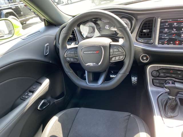 ダッジ チャレンジャー Ｒ／Ｔ スキャットパック R5年 (東海) 99
