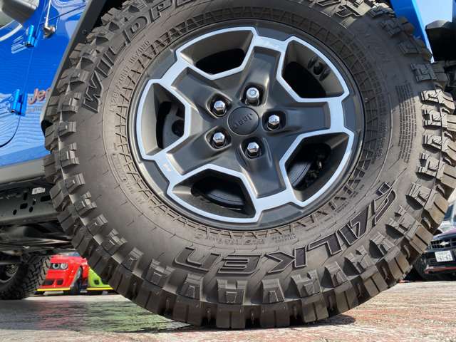 ジープ グラディエーター 新車 モハベ R3年 (東海) 99