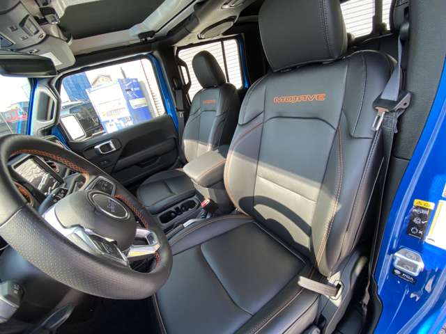 ジープ グラディエーター 新車 モハベ R3年 (東海) 99