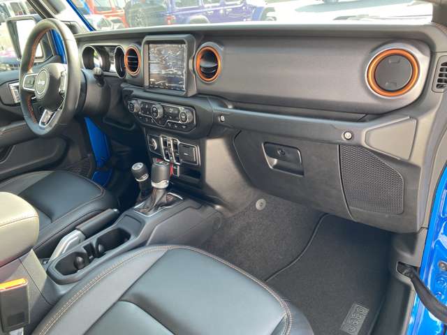 ジープ グラディエーター 新車 モハベ R3年 (東海) 99